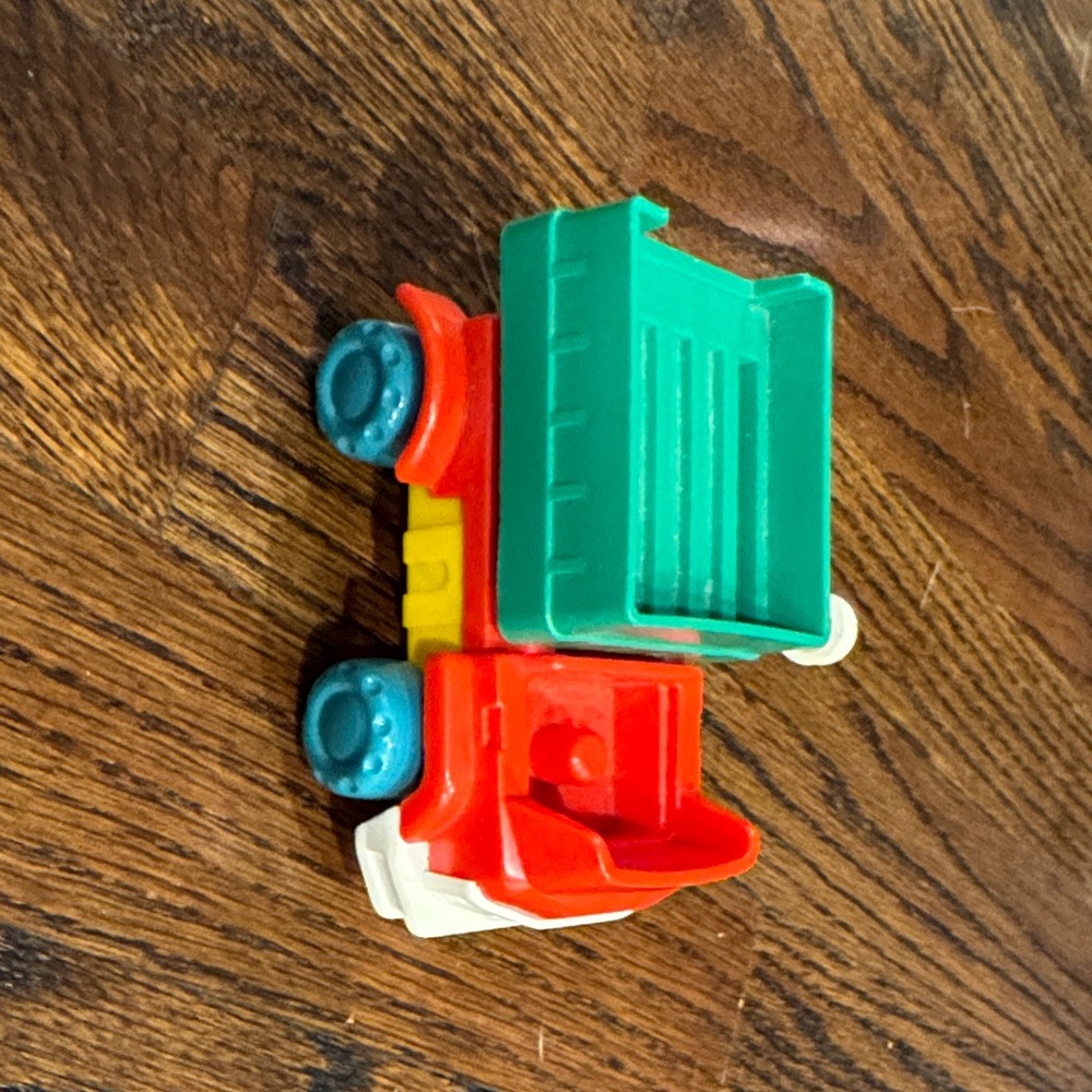 Fisher-Price Red and Green Toy Dump Truck with Moving Basket